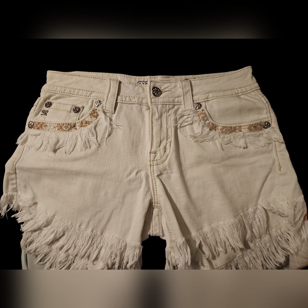Miss Me white shorts
